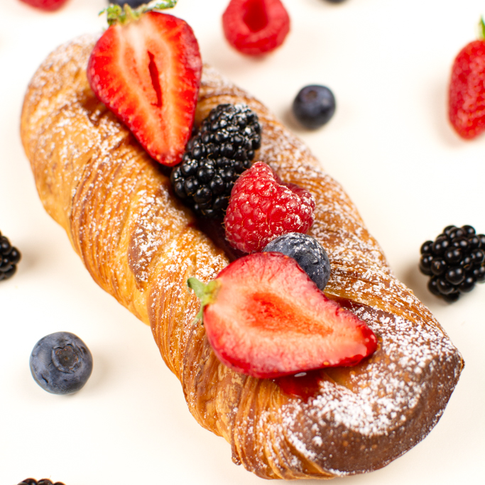 Cream and berry twisted brioche